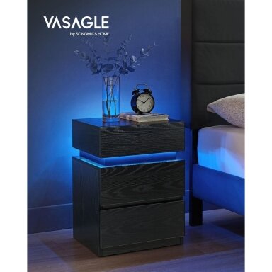 Pastatoma spintelė su trimis stalčiais ir LED apšvietimu